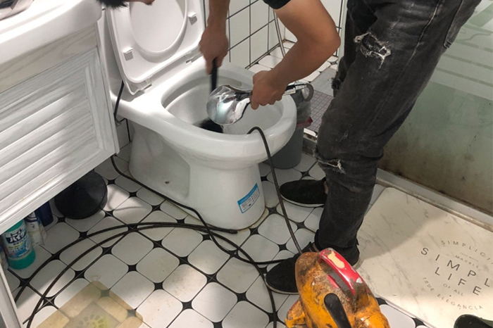 吴川疏通下水道