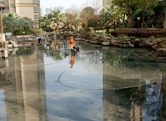 吴川景观池淤泥清理